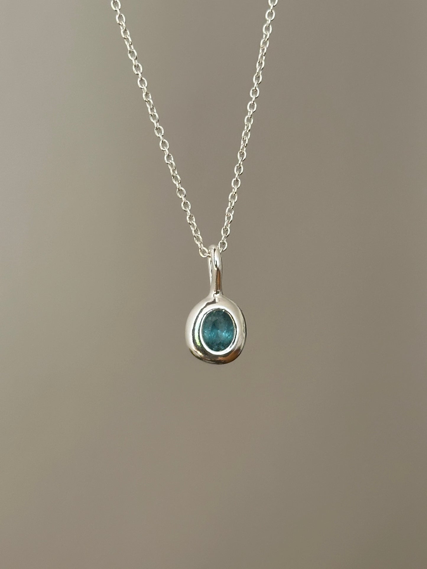 london blue bubble pendant